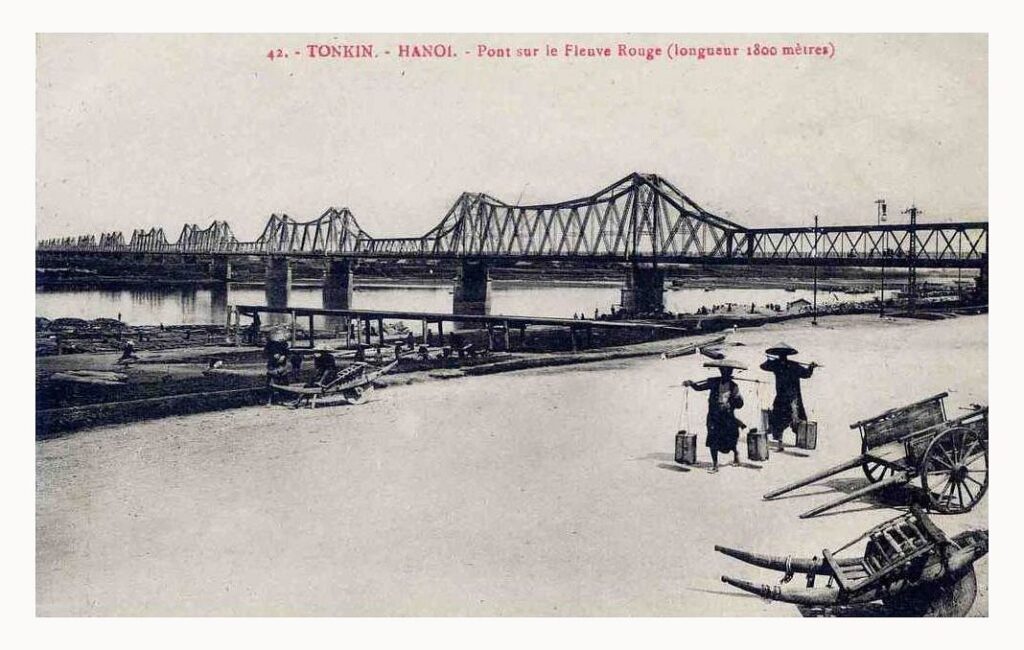 long bien bridge during french time