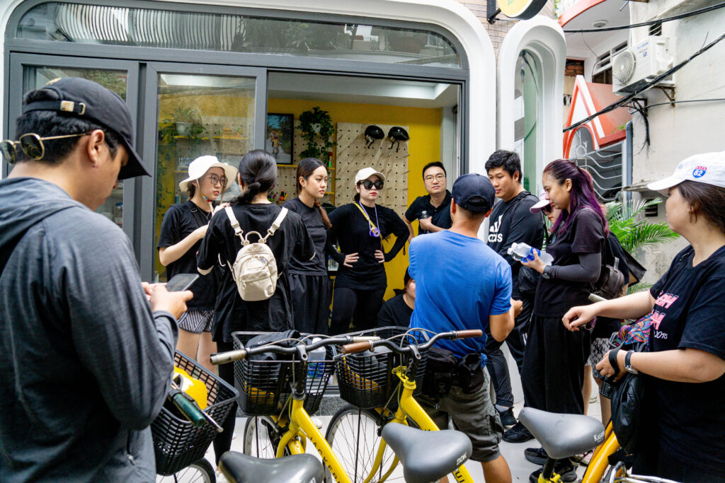 Hanoi city cycling tour