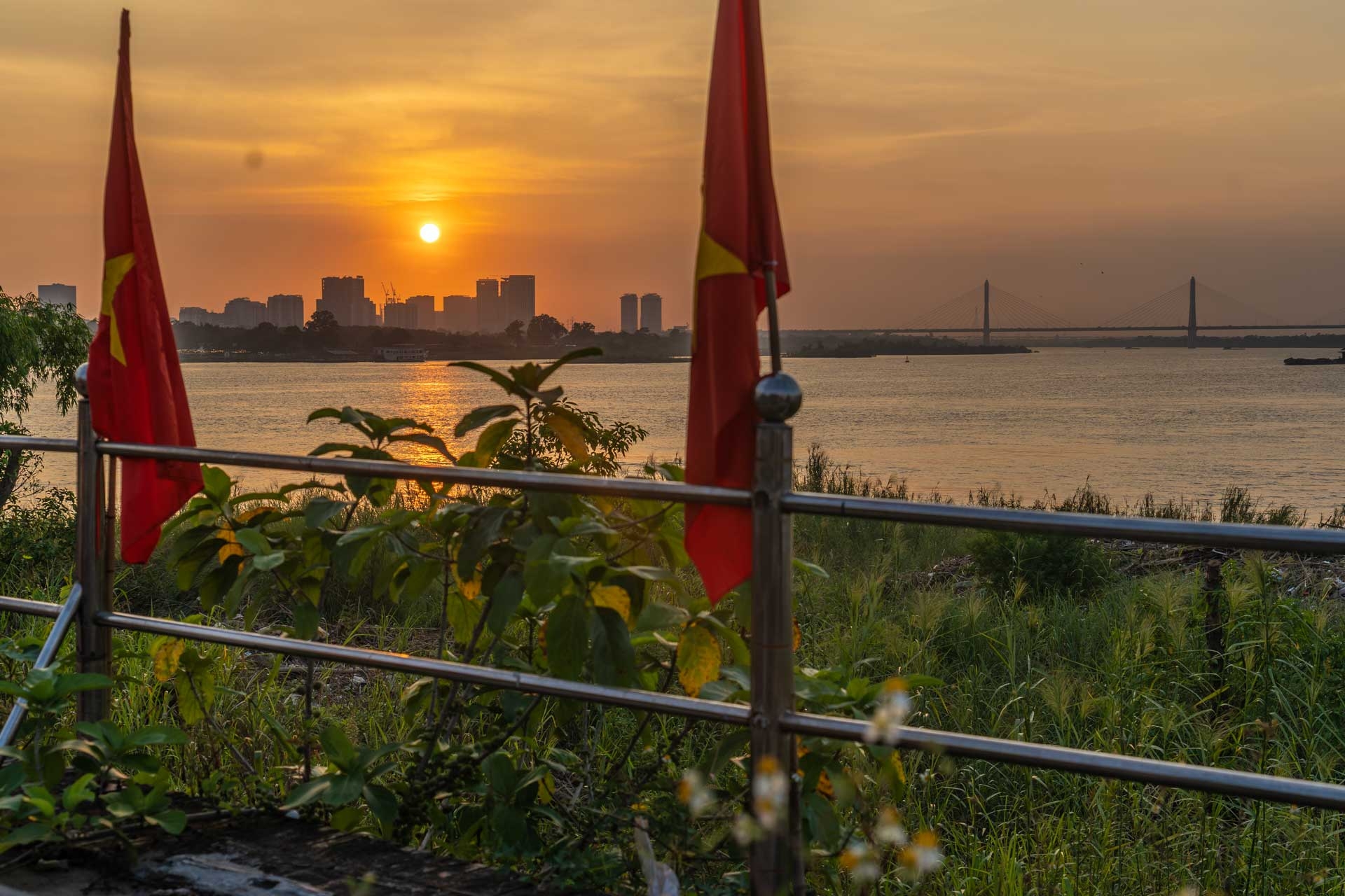 cycling in hanoi