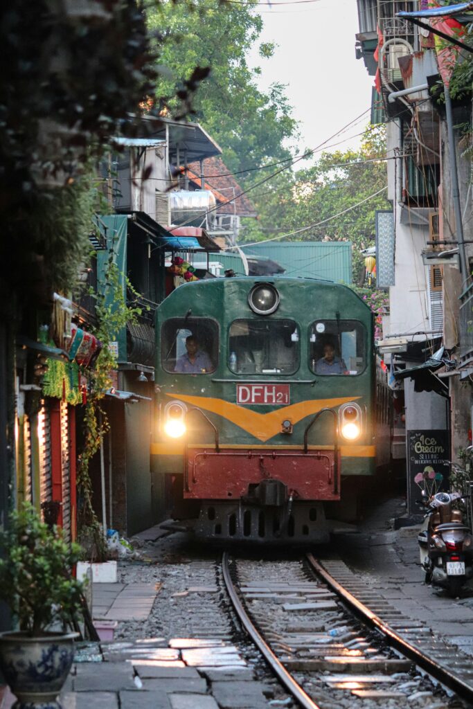 hanoi train street