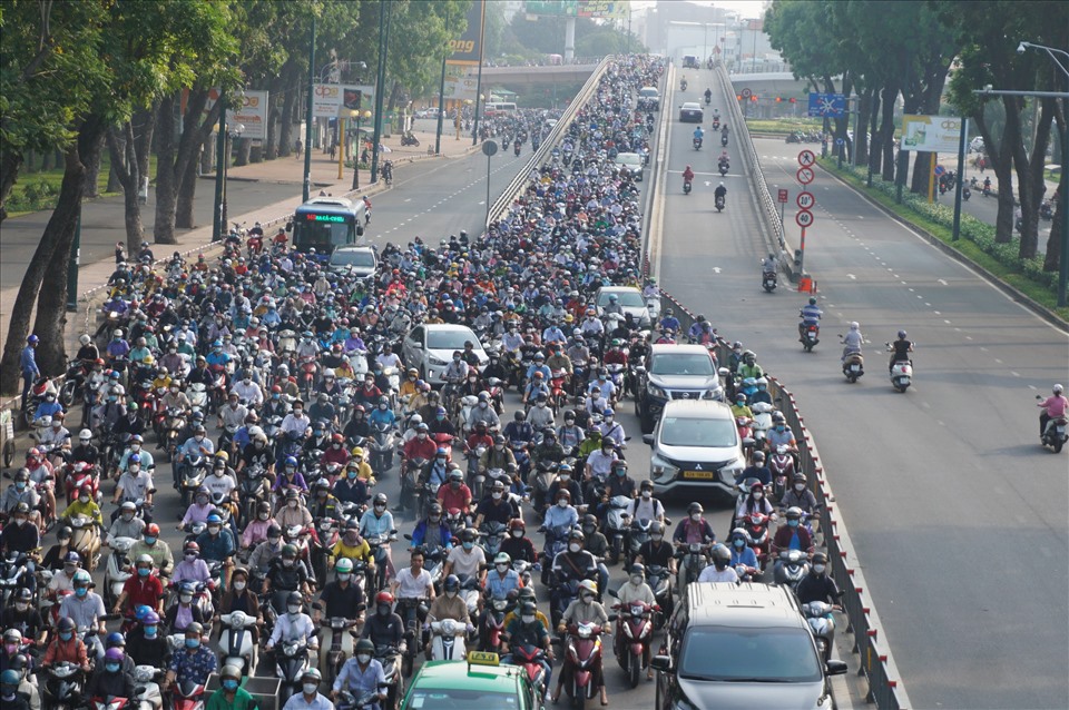traffic tips in ho chi Minh city