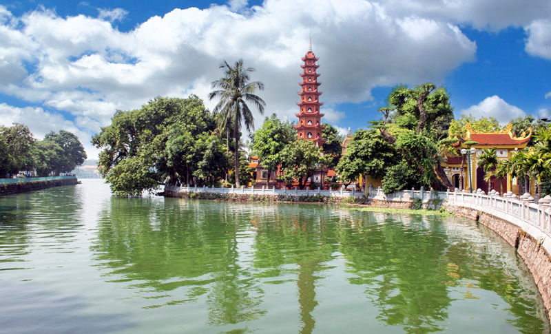 discover hanoi west lake