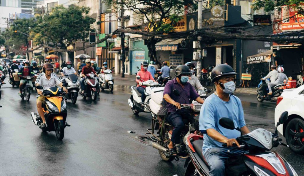 motorbike transportation in vietnam