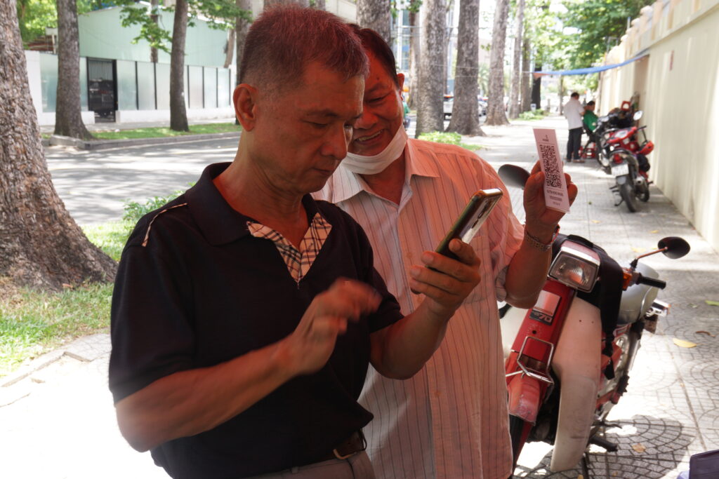 ho chi minh street haircut place 