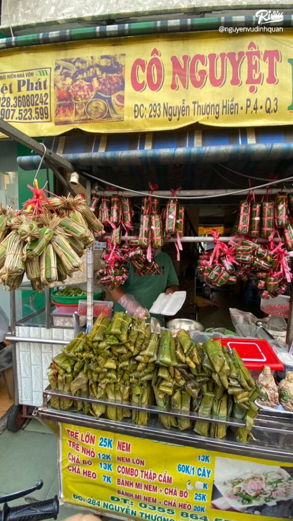 Experience Nguyen Thuong Hien Food street 