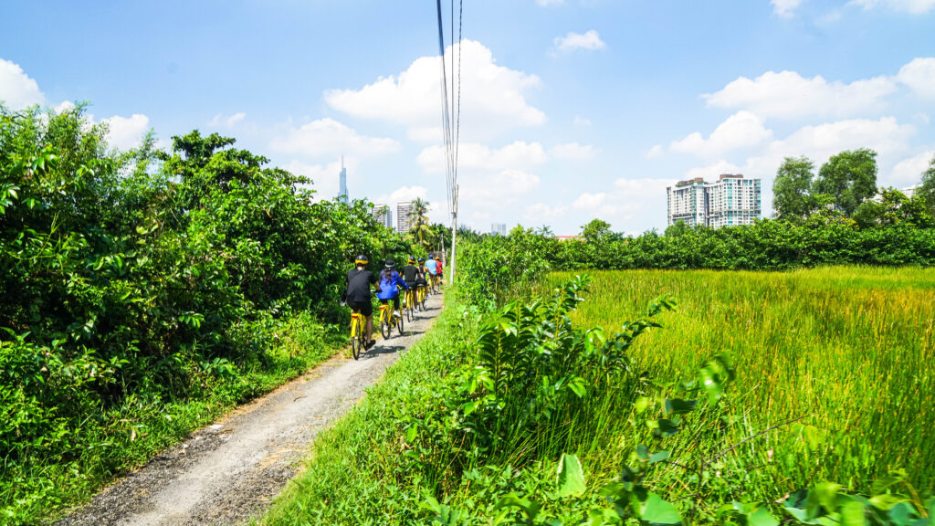 thanh da countryside ho chi minh cycling