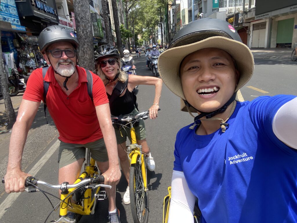 Ways to meet new friends in Ho Chi Minh