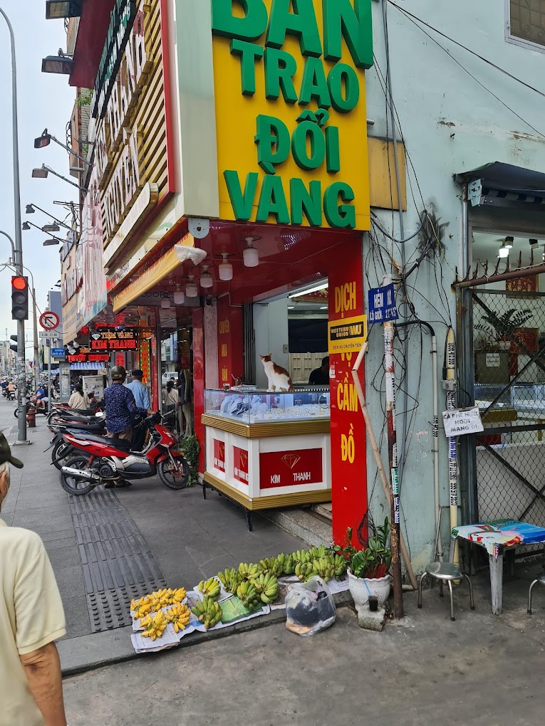 Tan Dinh market