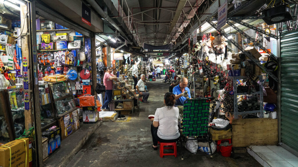 Dan sinh market - local market ho chi minh vietnam