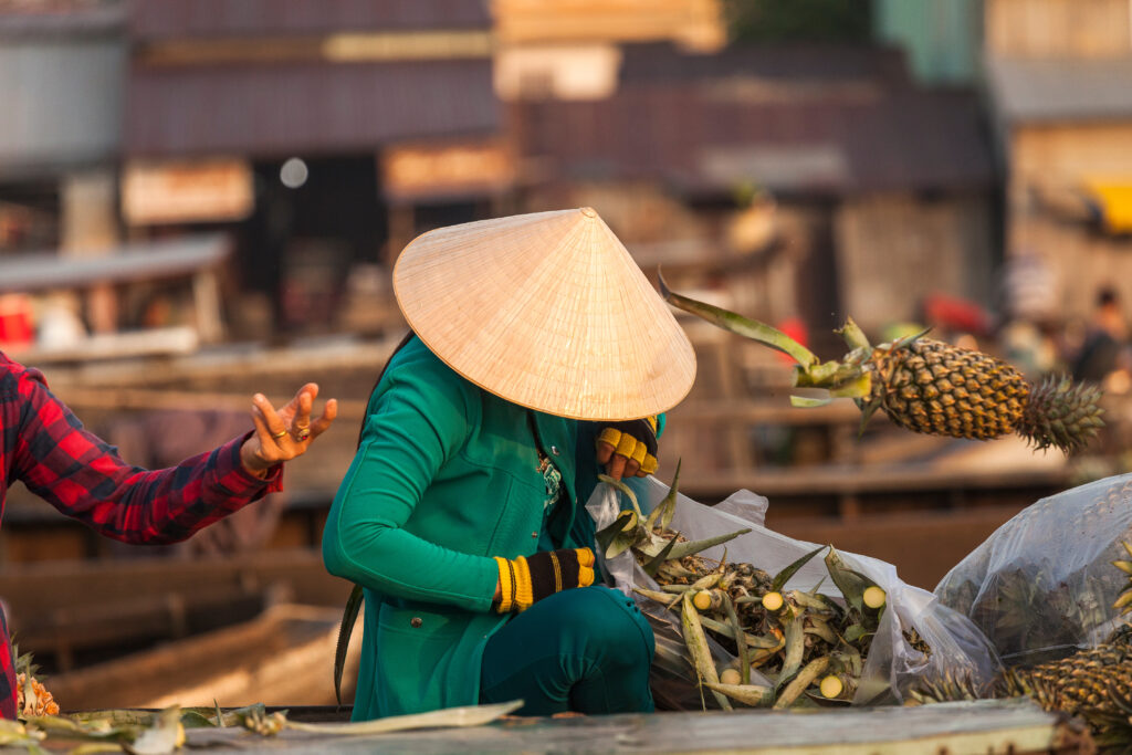 Floating markets in Vietnam 