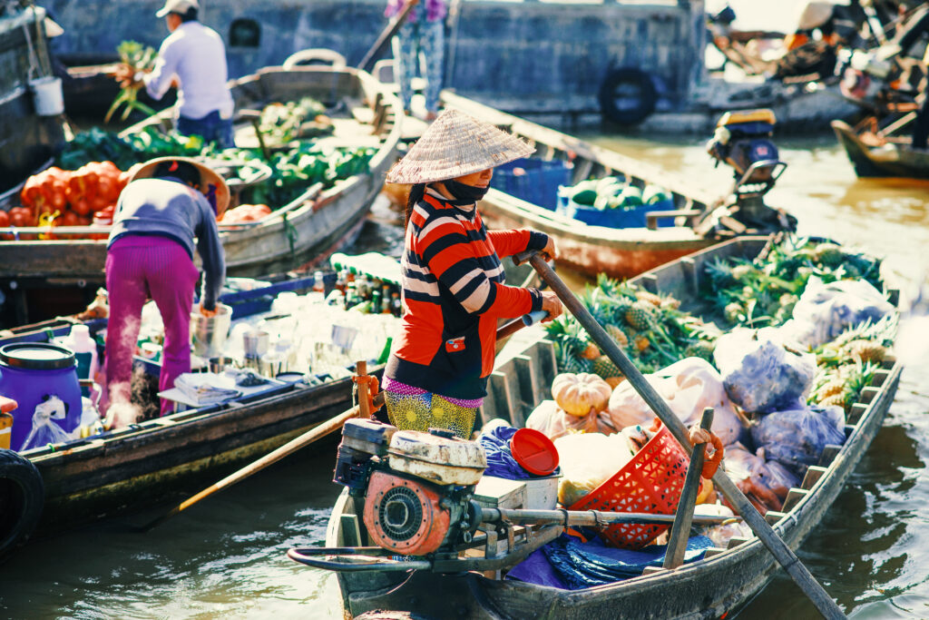 Floating markets in Vietnam 