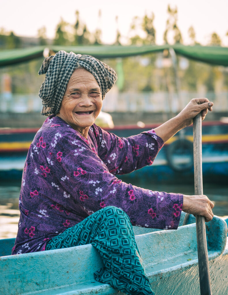  Floating markets in Vietnam 