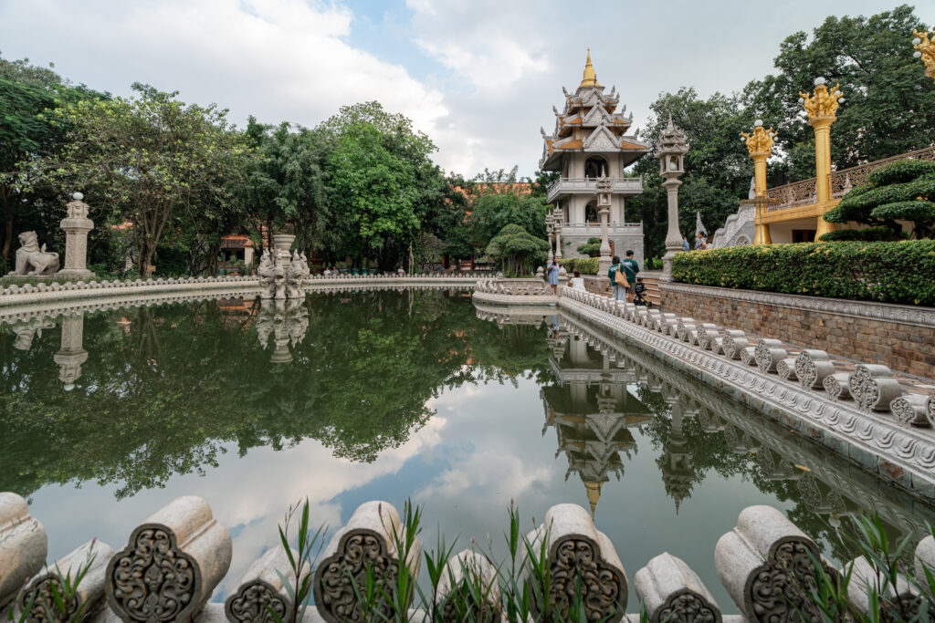 Buu Long Pagoda