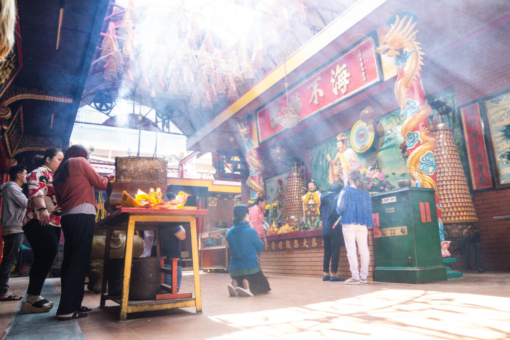 oldest temples in ho chi minh city