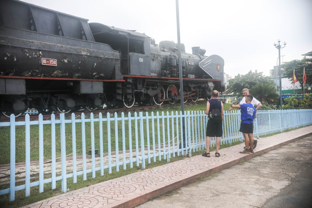 explore saigon train track and phu chau floating temple by cycling