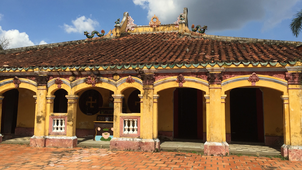 oldest temple in ho chi minh city