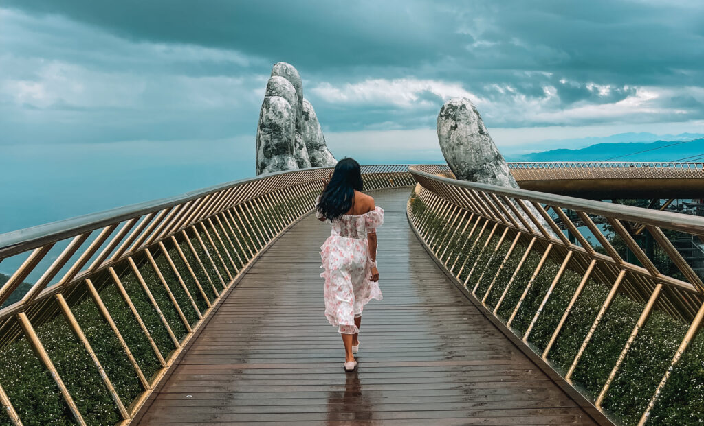 golden hand bridge