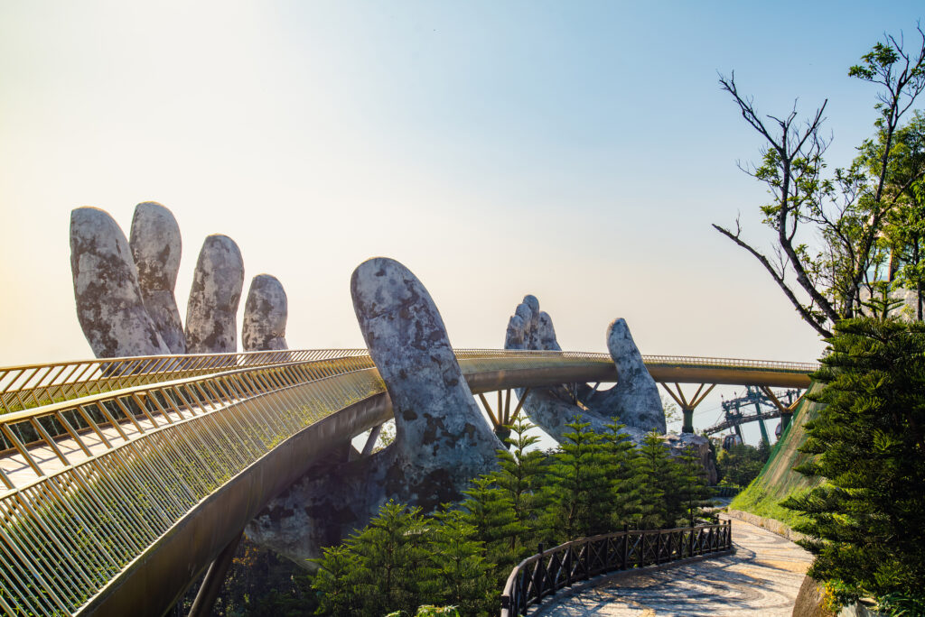 golden hand bridge