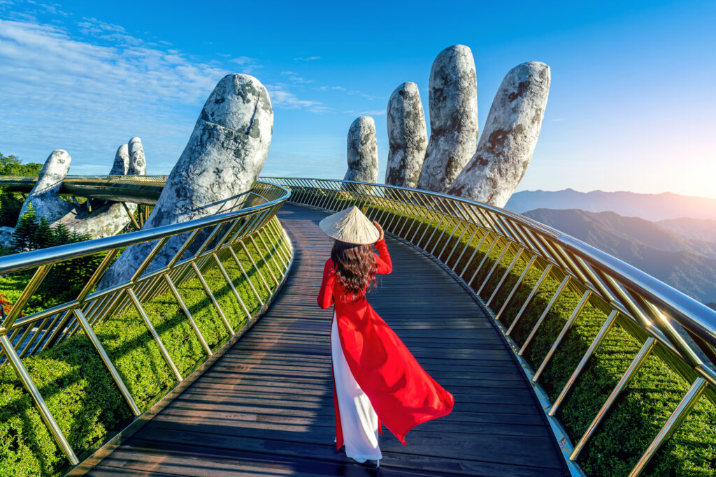 golden hand bridge