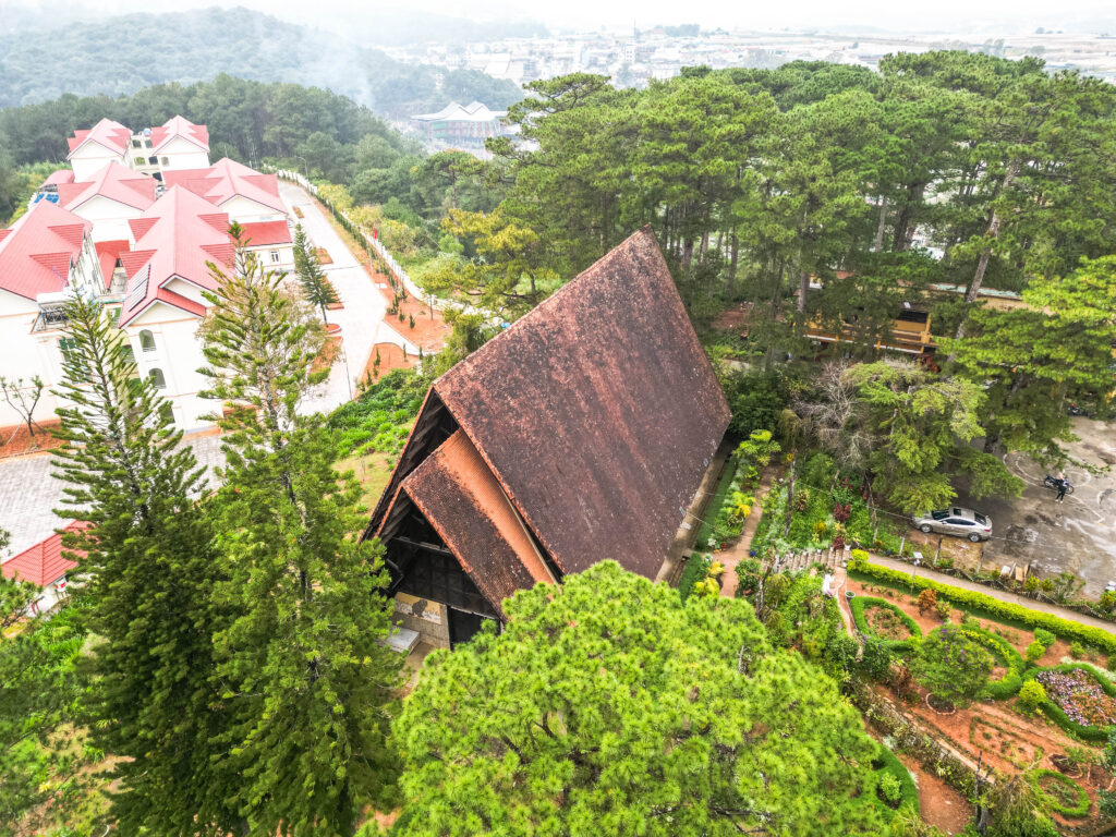 Cam Ly Parish Church