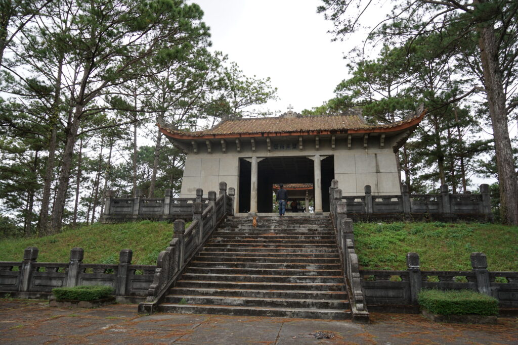 Nguyen Huu Hao Tomb