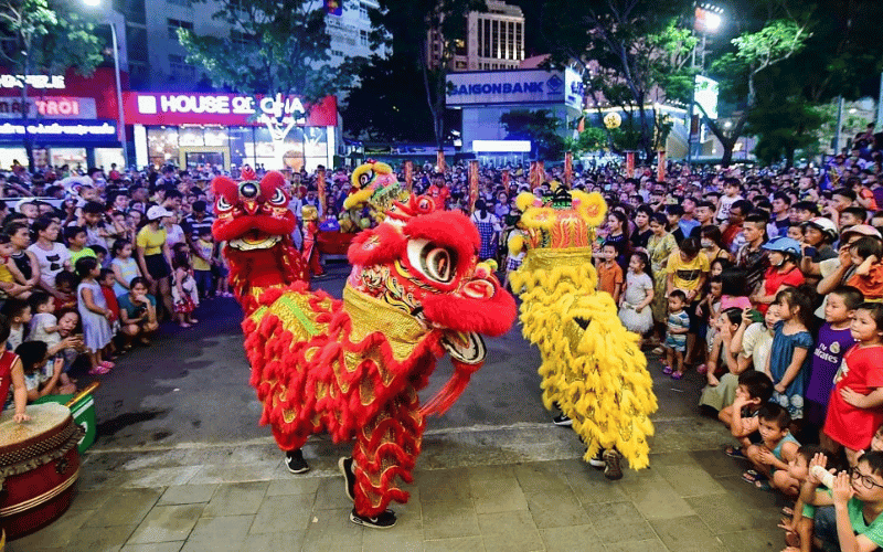 festivals in vietnam