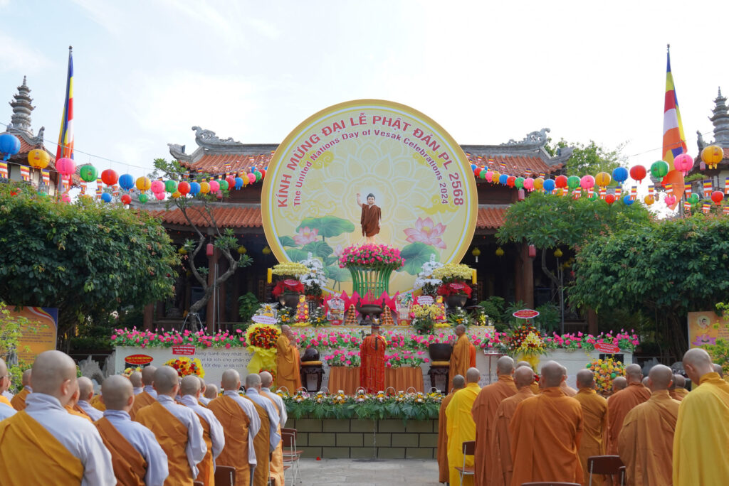 festivals in vietnam