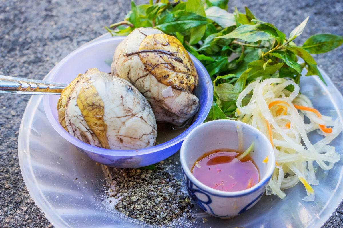 Vietnamese balut