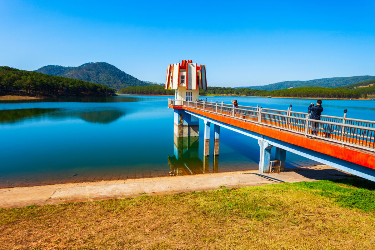 Tuyen Lam Lake