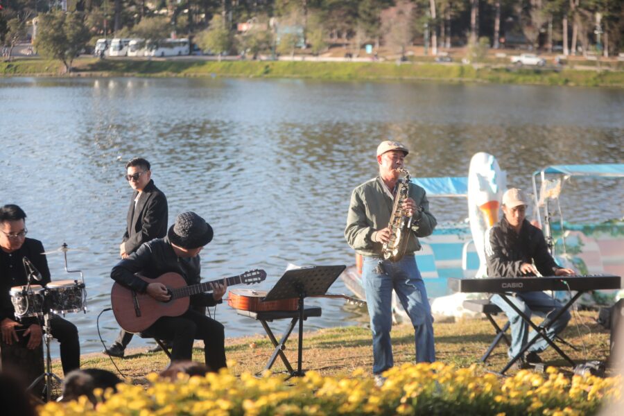 xuan huong lake