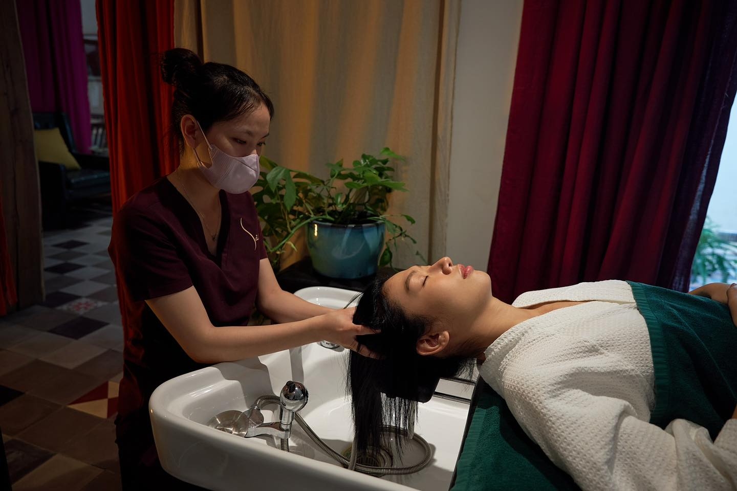 best vietnam massage and spa district 1