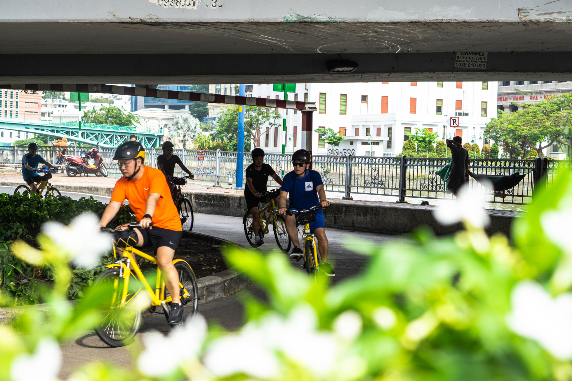 the challenge to cycling in Ho Chi Minh City