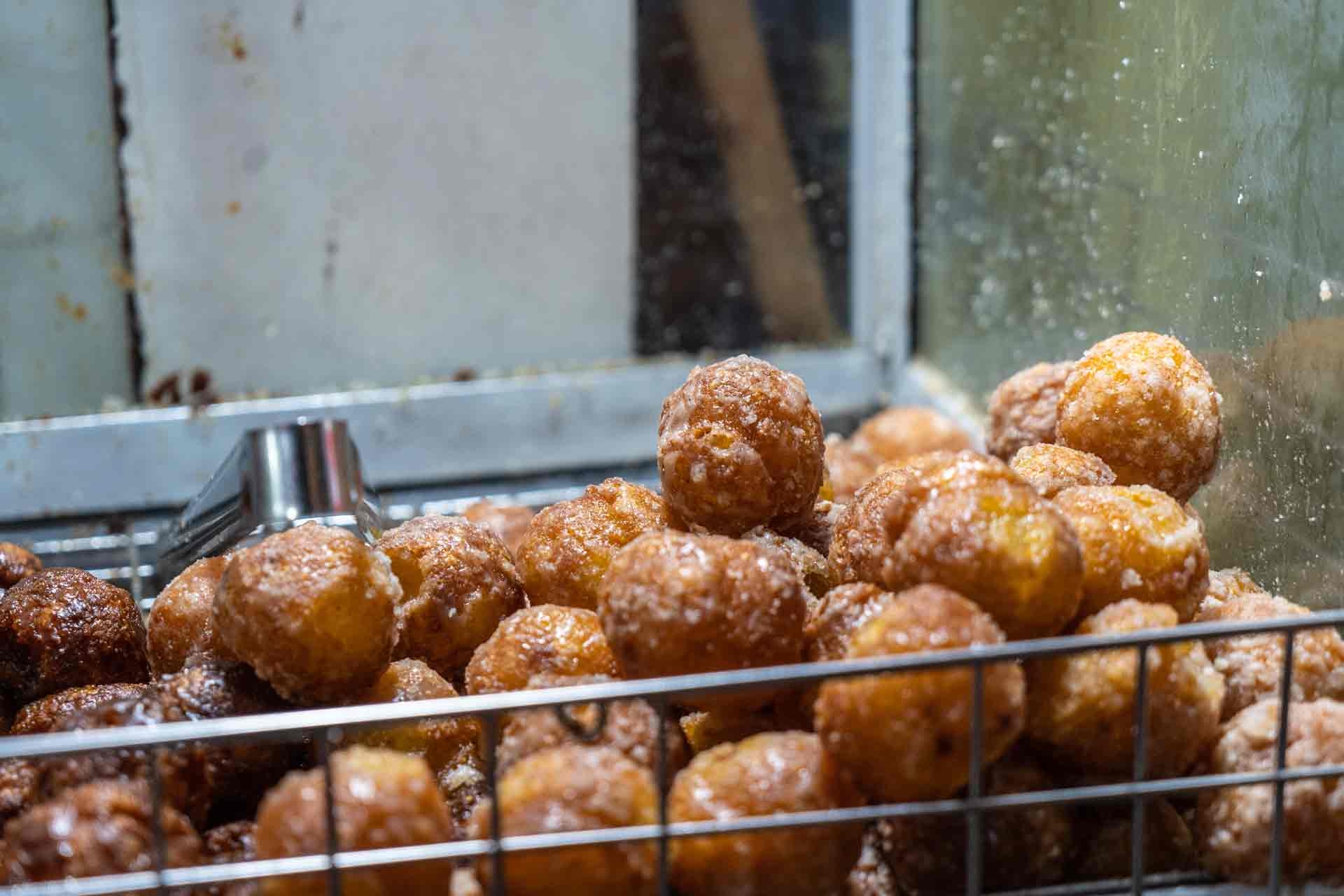Hanoi Foodie Night Ride: Cycle, Eat, Repeat - Image 7