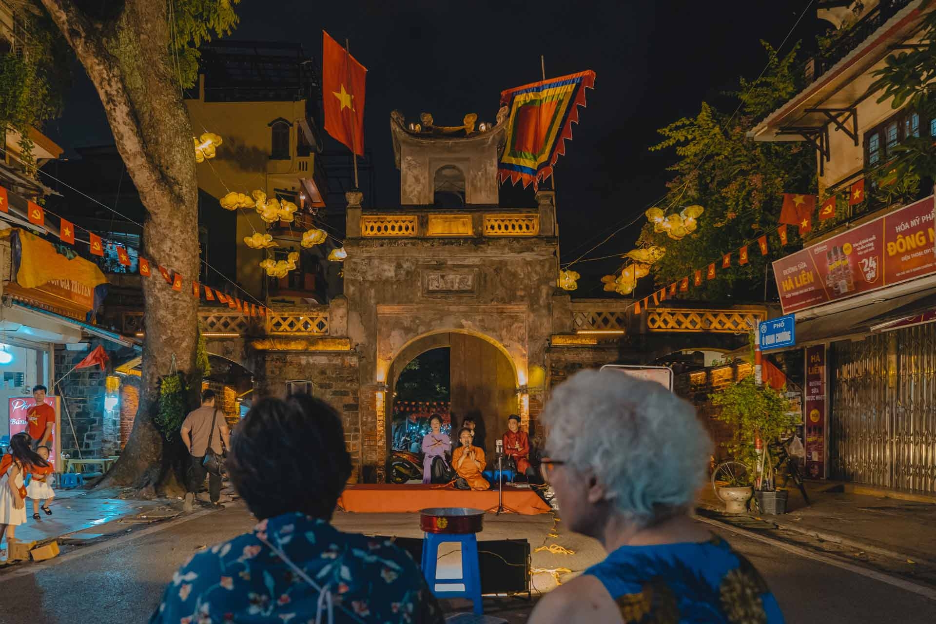Tour de Hanoi: Old Quarter, Iconic Landmarks & Hidden Corners - Image 38