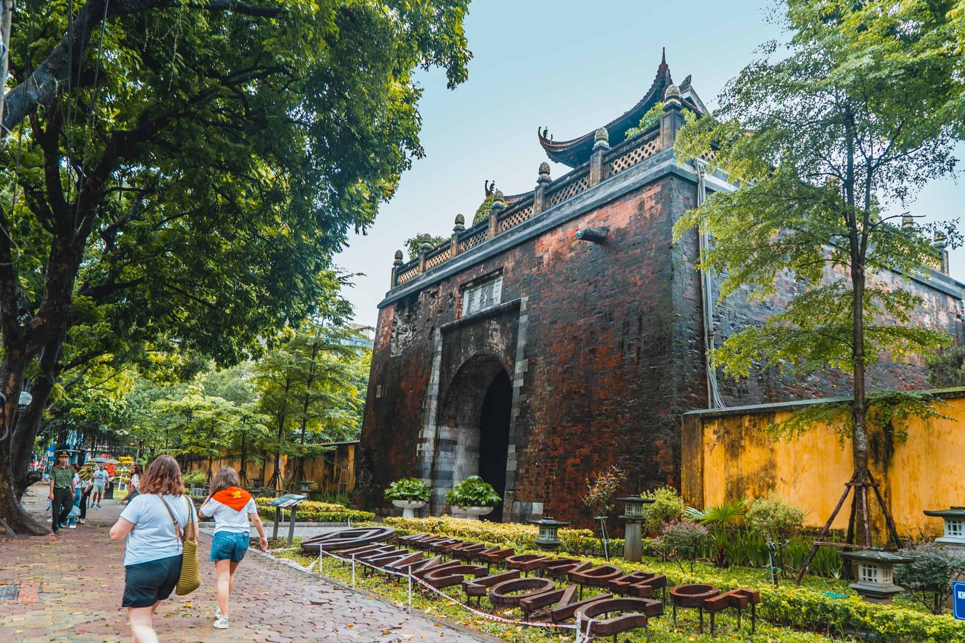 Tour de Hanoi: Old Quarter, Iconic Landmarks & Hidden Corners - Image 37