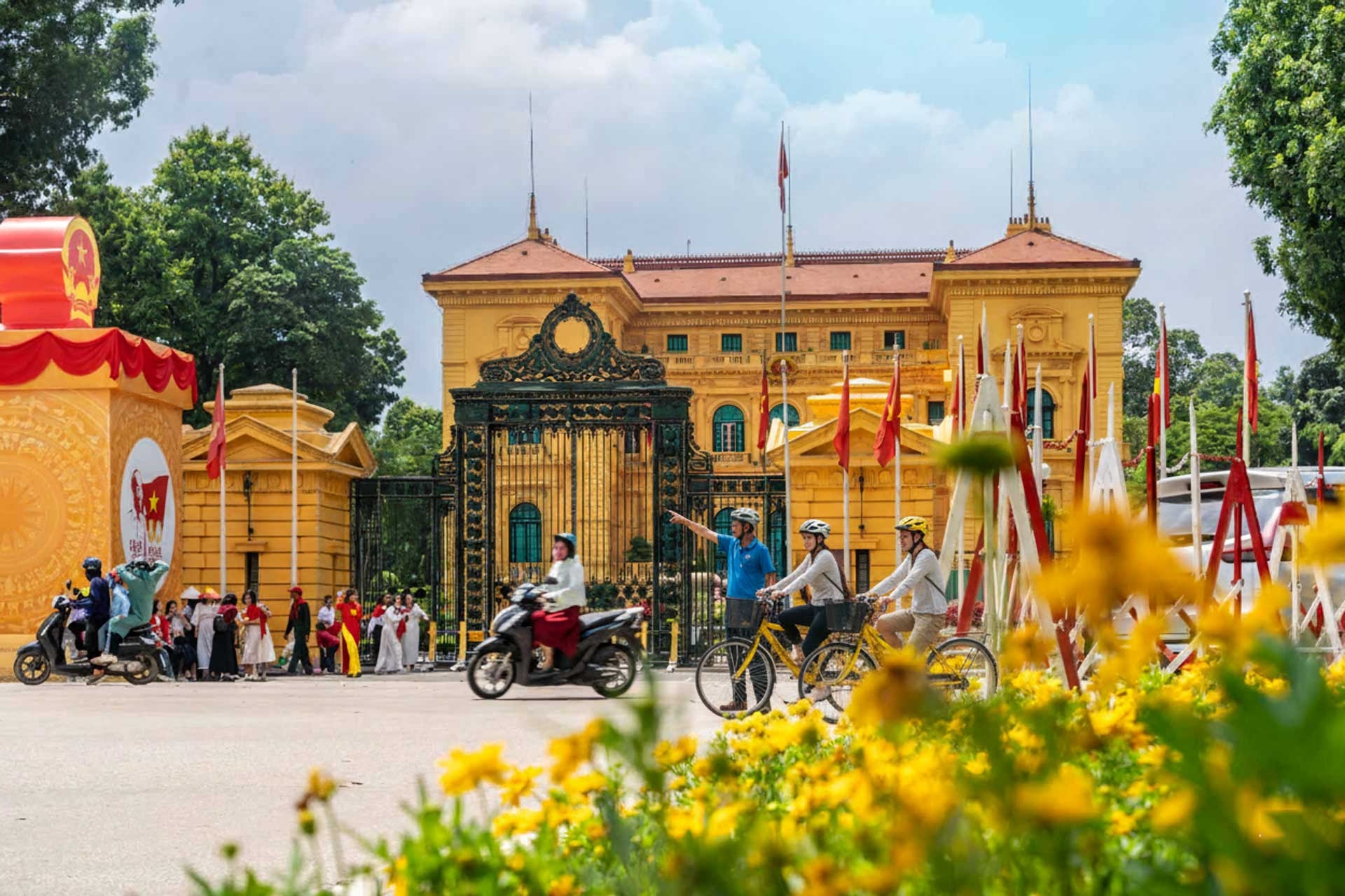 Tour de Hanoi: Old Quarter, Iconic Landmarks & Hidden Corners - Image 33