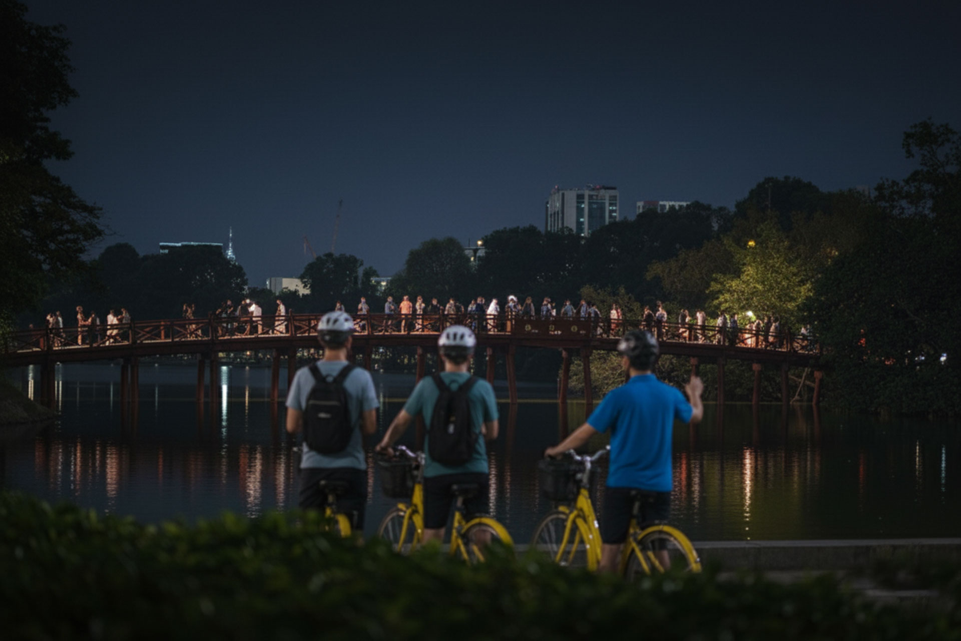Tour de Hanoi: Old Quarter, Iconic Landmarks & Hidden Corners - Image 30