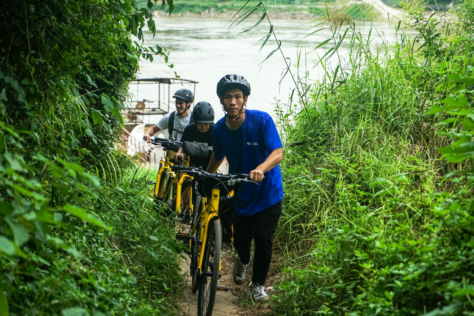 cycling tour ride to the co loa ancient