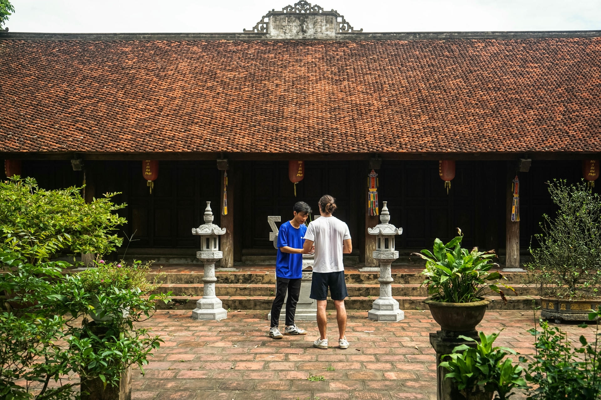 cycling tour ride to the co loa ancient