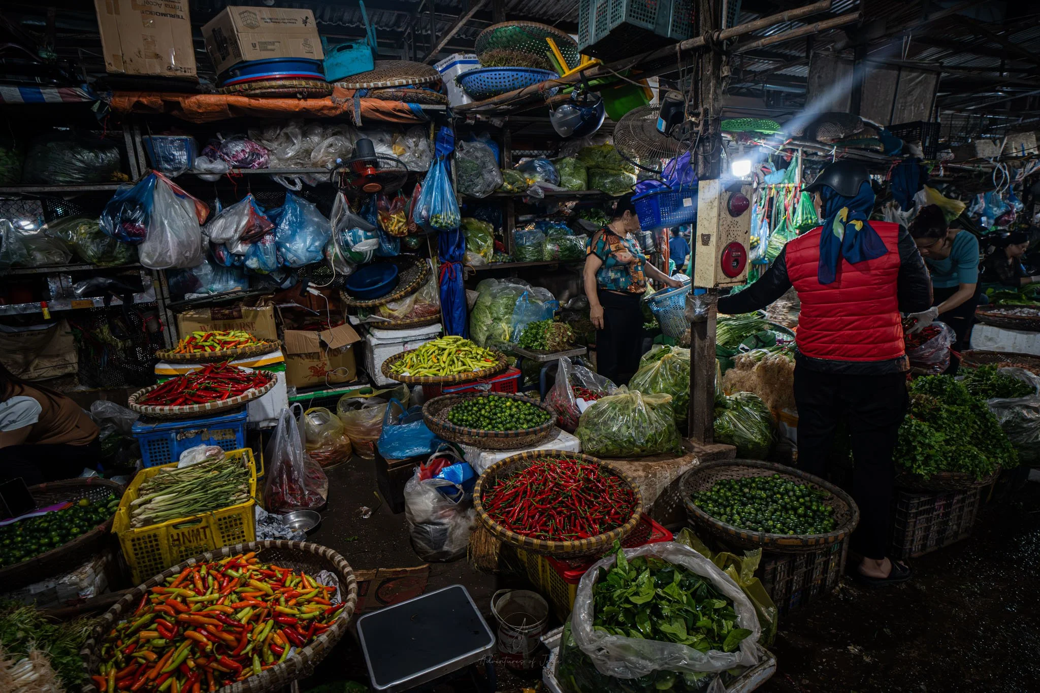 Hanoi Foodie Night Ride: Cycle, Eat, Repeat - Image 24