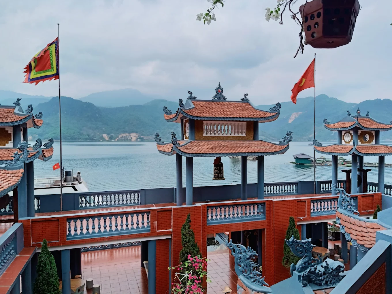 things to do in tay ho hanoi