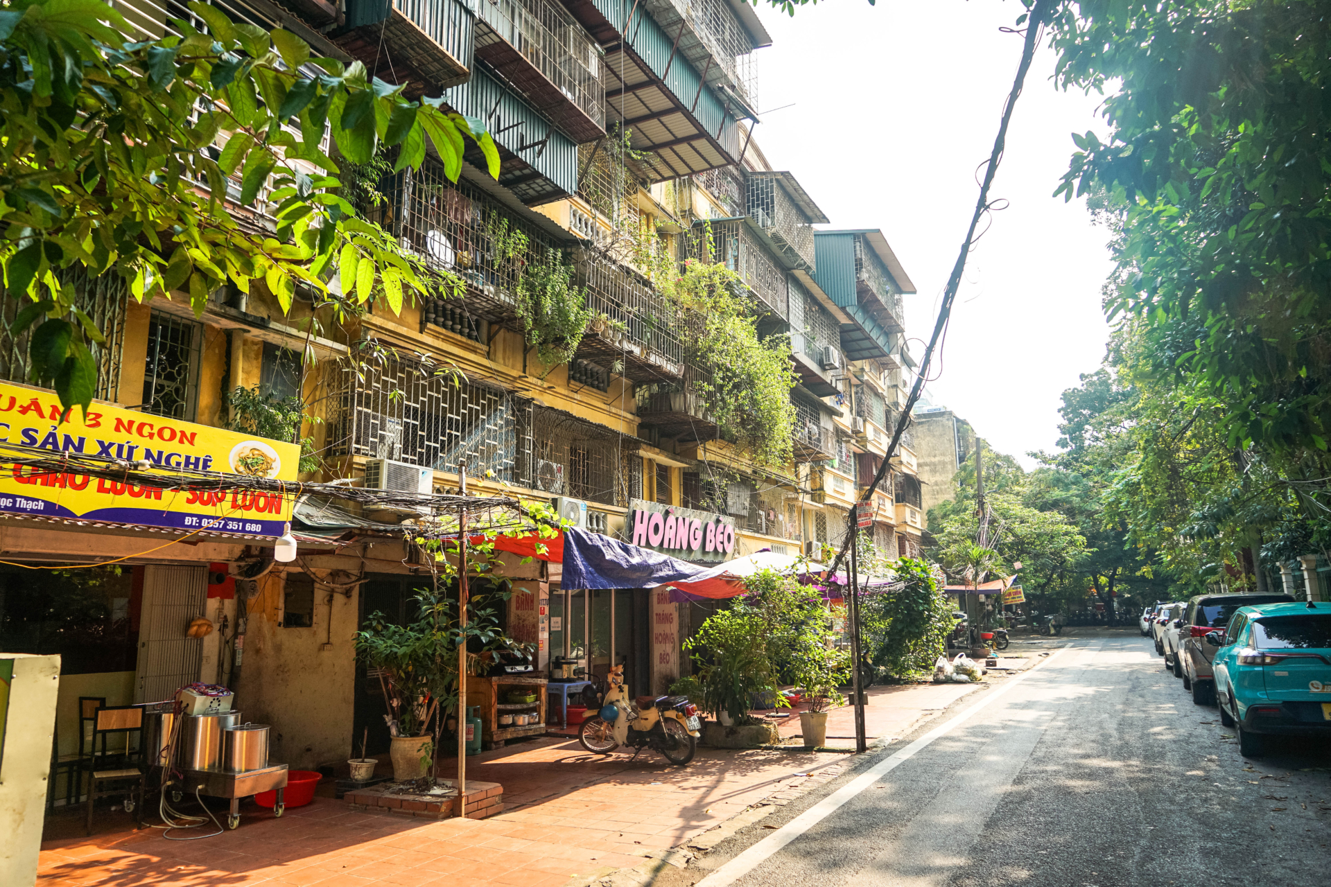 unusual things to do in hanoi