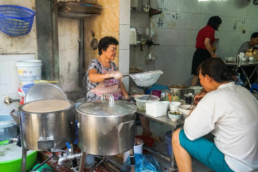 Yen Phu Street