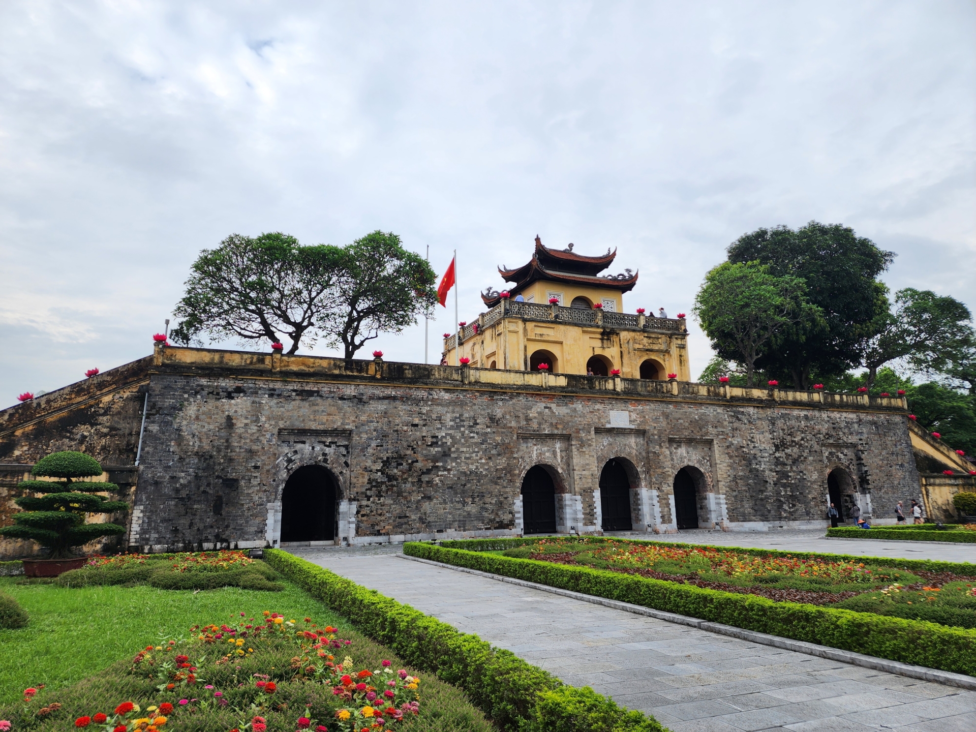 things to do in ho chi minh mausoleum