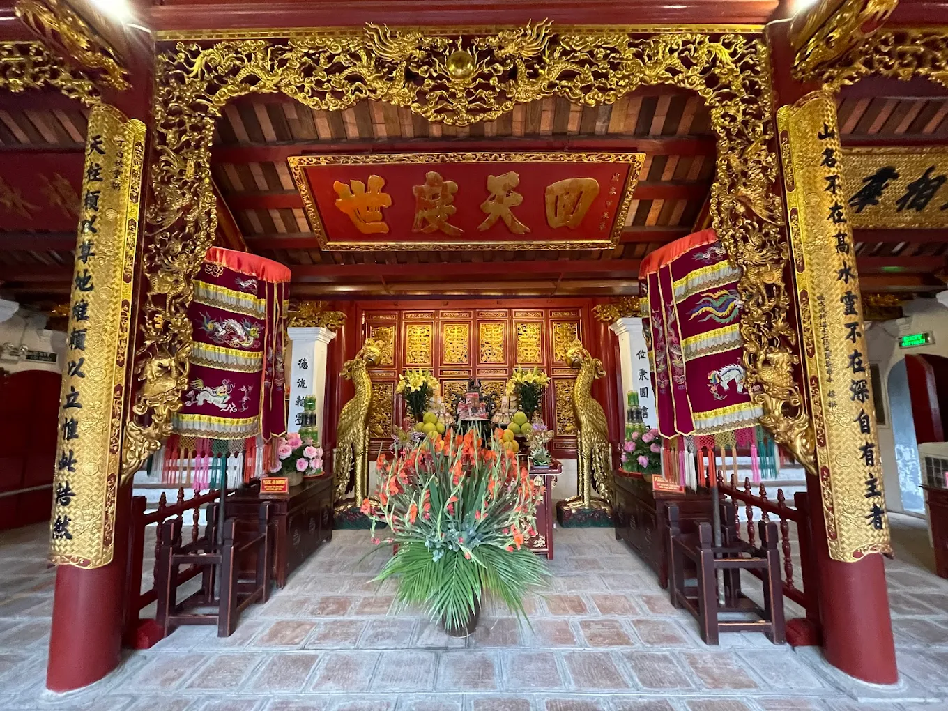 ngoc son temple