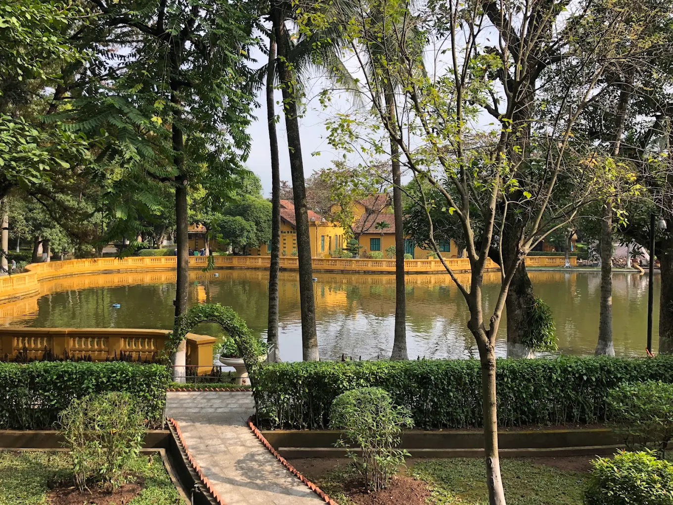 ho chi minh mausoleum