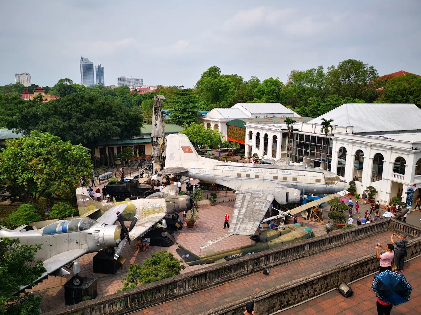 things to do in ho chi minh mausoleum