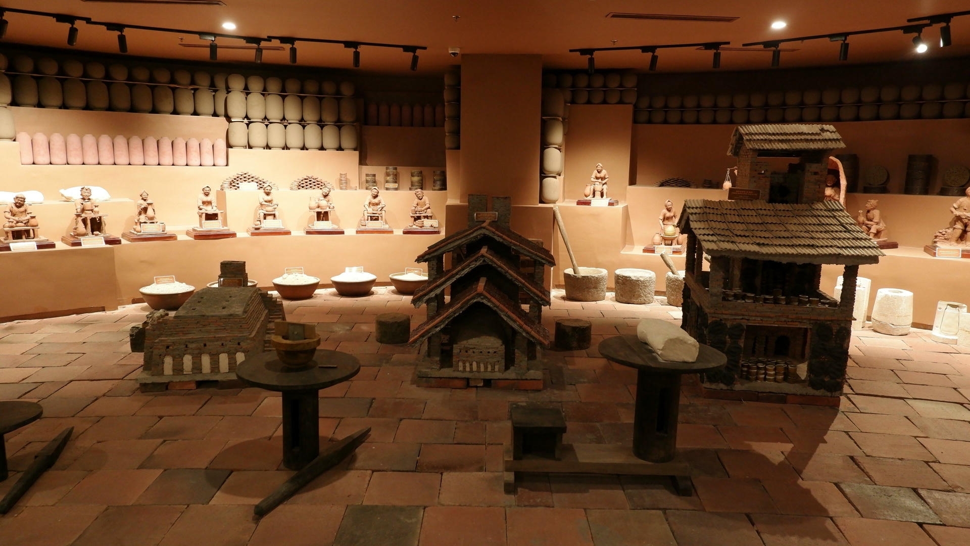 bat trang pottery village