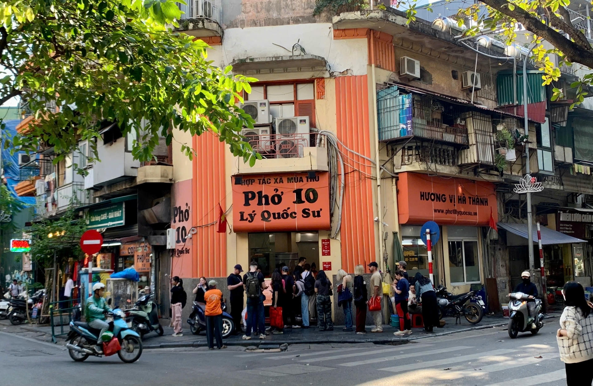 what to eat in Hanoi