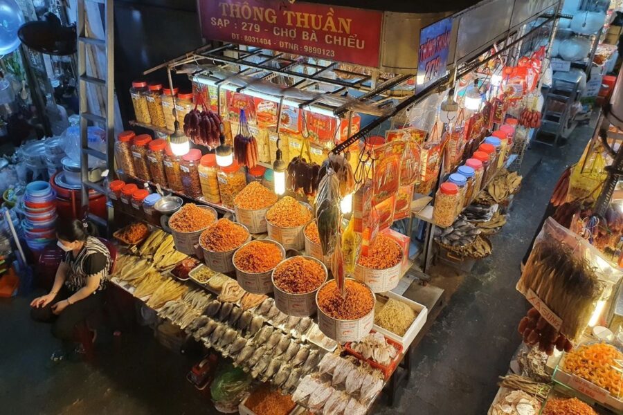 Ho Chi Minh night market